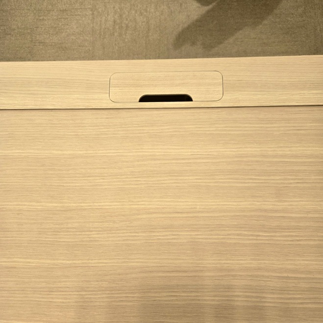 デスク「マスターピース 」ナチュラル/ブラック色 天板/ウッド　幅120cm /アウトレット＆リワース大阪南港展示品