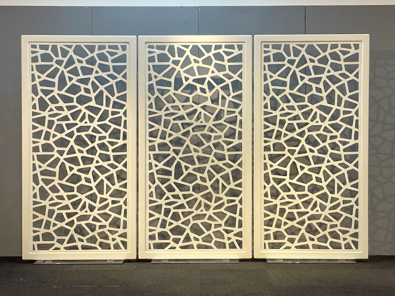 スクリーン(3連) 革ホワイト/アウトレット＆ベッドルームギャラリー横浜展示品