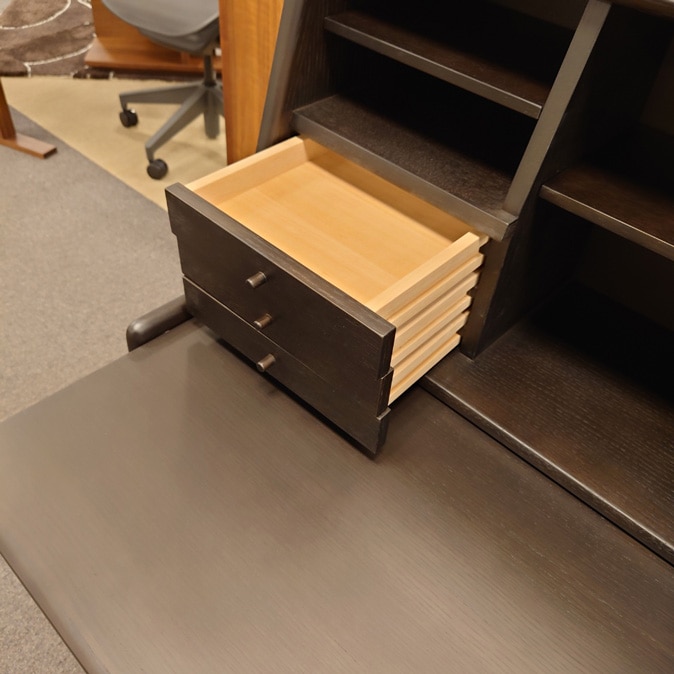 IDC大塚家具　FILL/フィル　ライティングデスク　収納付き　展示品 IDC大塚家具 FILL/フィル ライティングデスク 収納付き 展示品