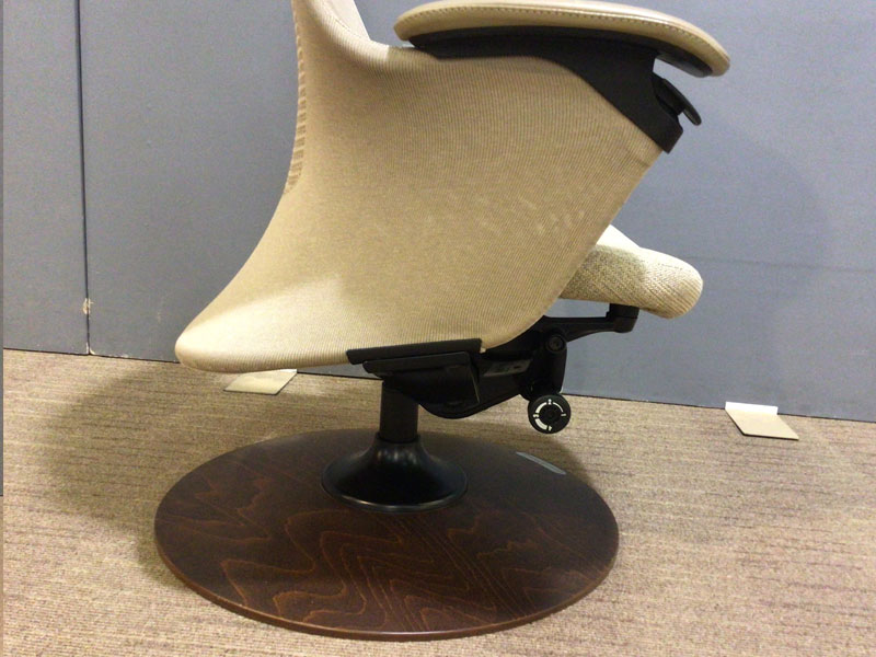 リクライニングチェア「ルシェロA」/アウトレット&ベッドルームギャラリー横浜展示品