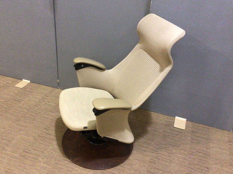 リクライニングチェア「ルシェロA」/アウトレット&ベッドルームギャラリー横浜展示品