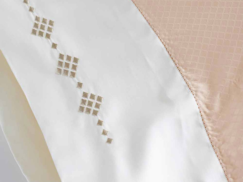 ピローケース「モダンローズ2」ベージュ/アウトレット＆ベッドルームギャラリー横浜在庫品