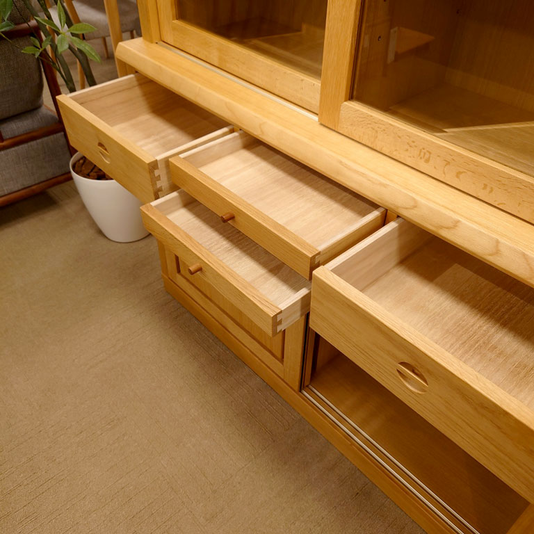 カップボード「杜」引戸タイプ オーク材ホワイトオーク色 幅126.4cm