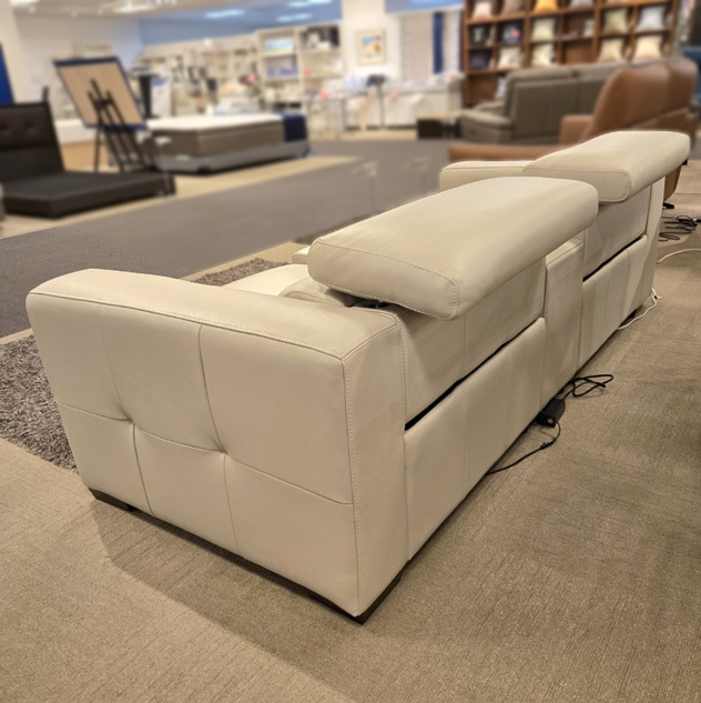 電動リクライニングラブソファ「L/S Motion 39N（エルエスモーション39）」テーブルユニット付き 革#J オイスターグレー色/アウトレット＆リワース大阪南港展示品