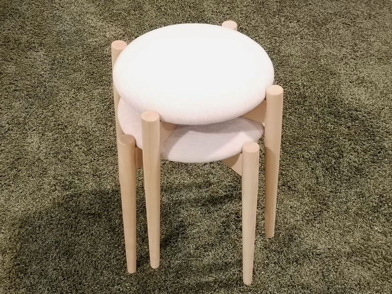 スツール「リュッケ」布#デクレア4142 白木塗装ブナ/展示使用・県外倉庫保管品/アウトレット＆ベッドルームギャラリー横浜