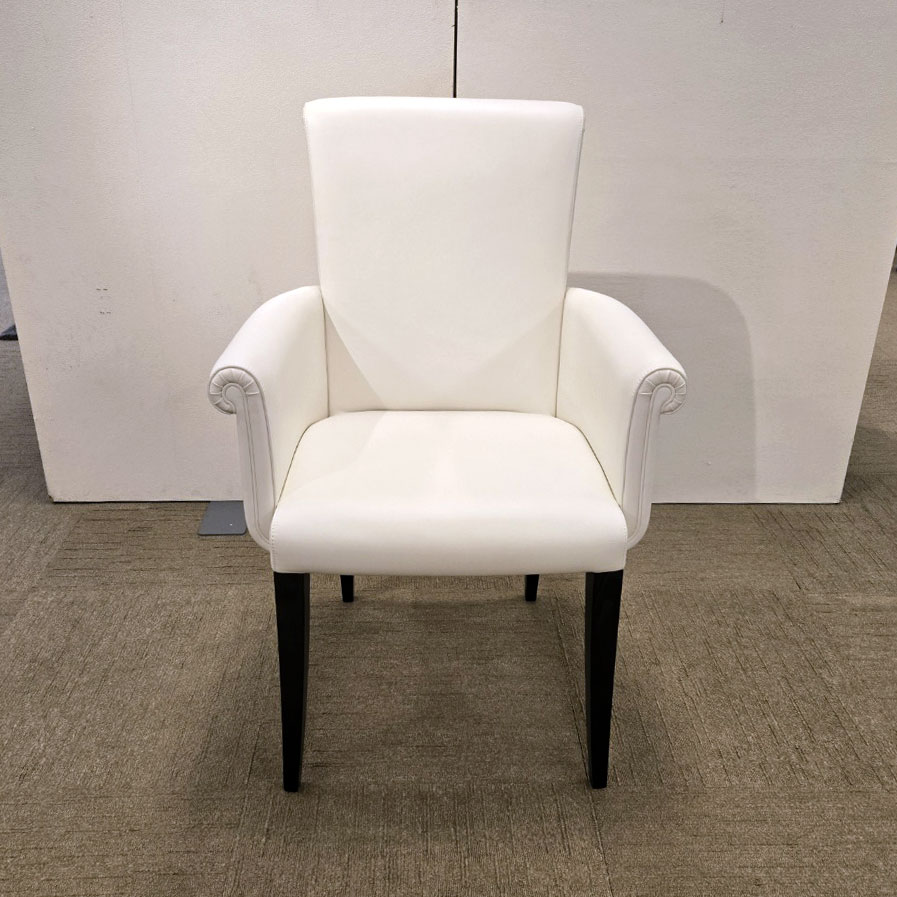 ダイニングチェア4脚セット「ヴィットリア」（アーム付）革ホワイト/アウトレット＆リワース大阪南港展示品