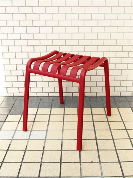【3/6 新入荷】VM-5017 STOOL RED