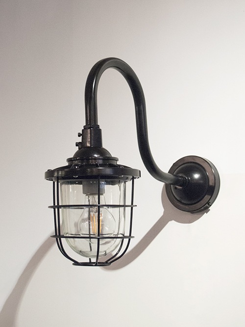 ウォールランプ