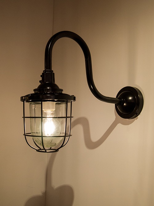 ウォールランプ