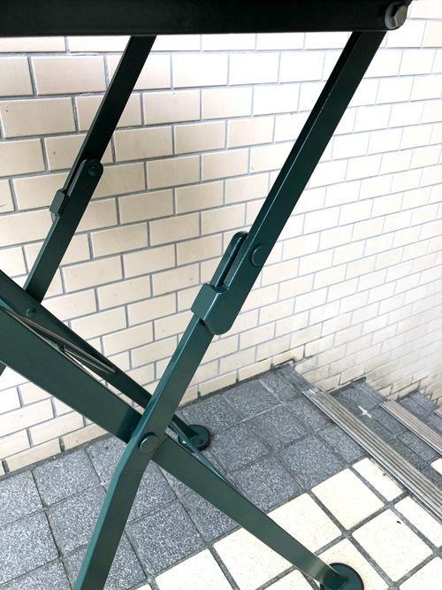 アウトドアファニチャー/テーブルサビに強い特殊塗装 安定感のあるスチール素材