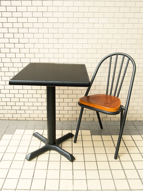 メラミン天板カフェやビストロに最適な耐傷性とデザインのテーブル天板