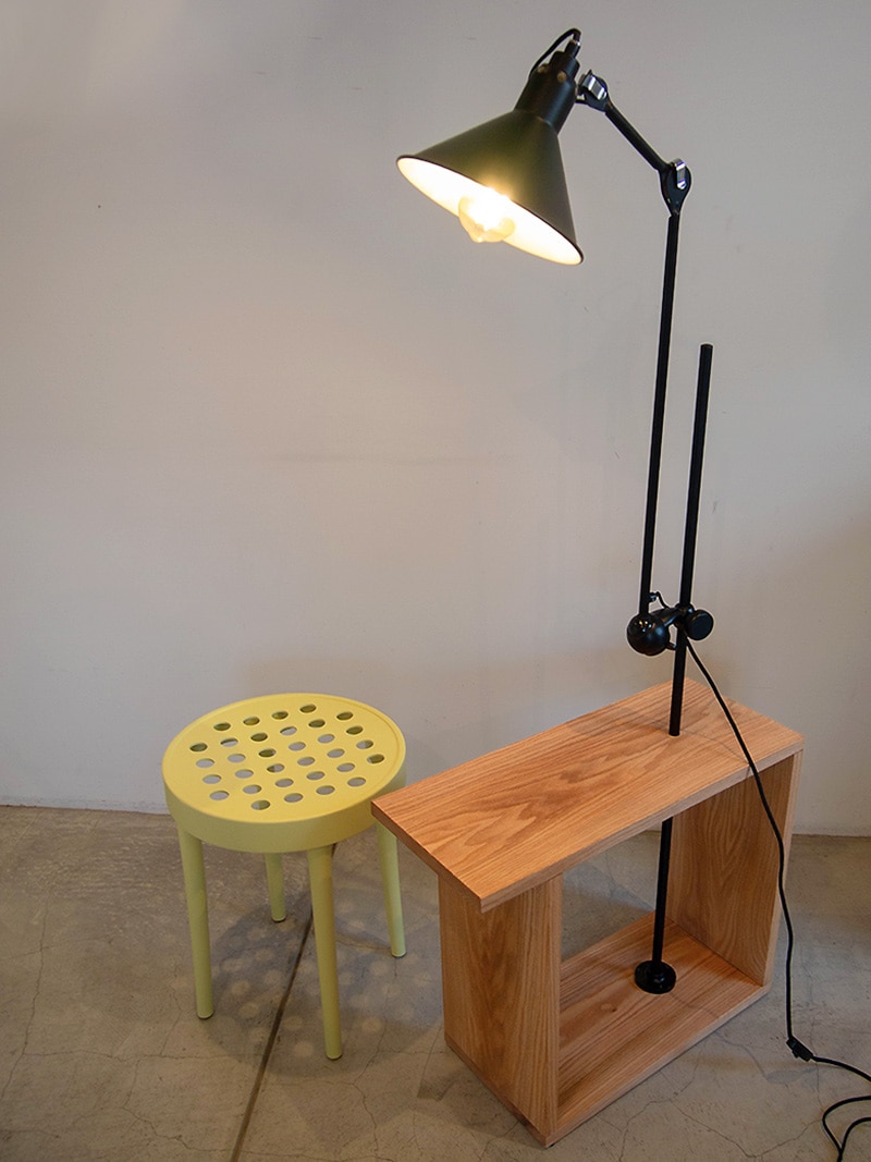 フロアスタンド