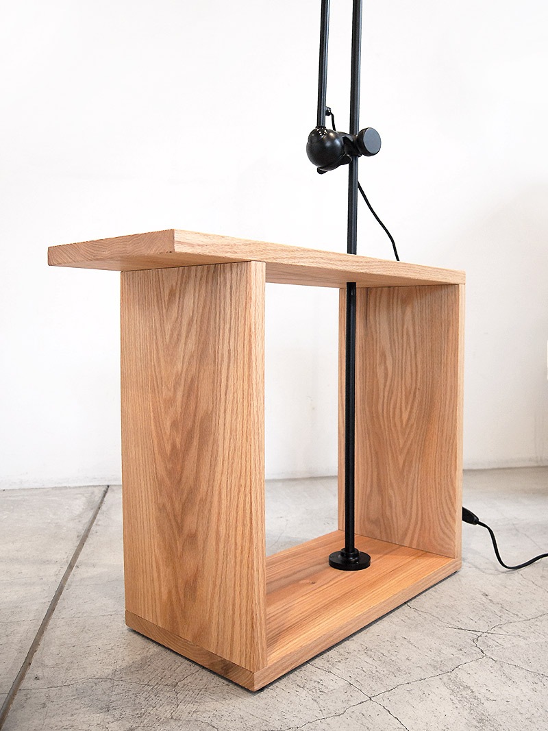 フロアスタンド