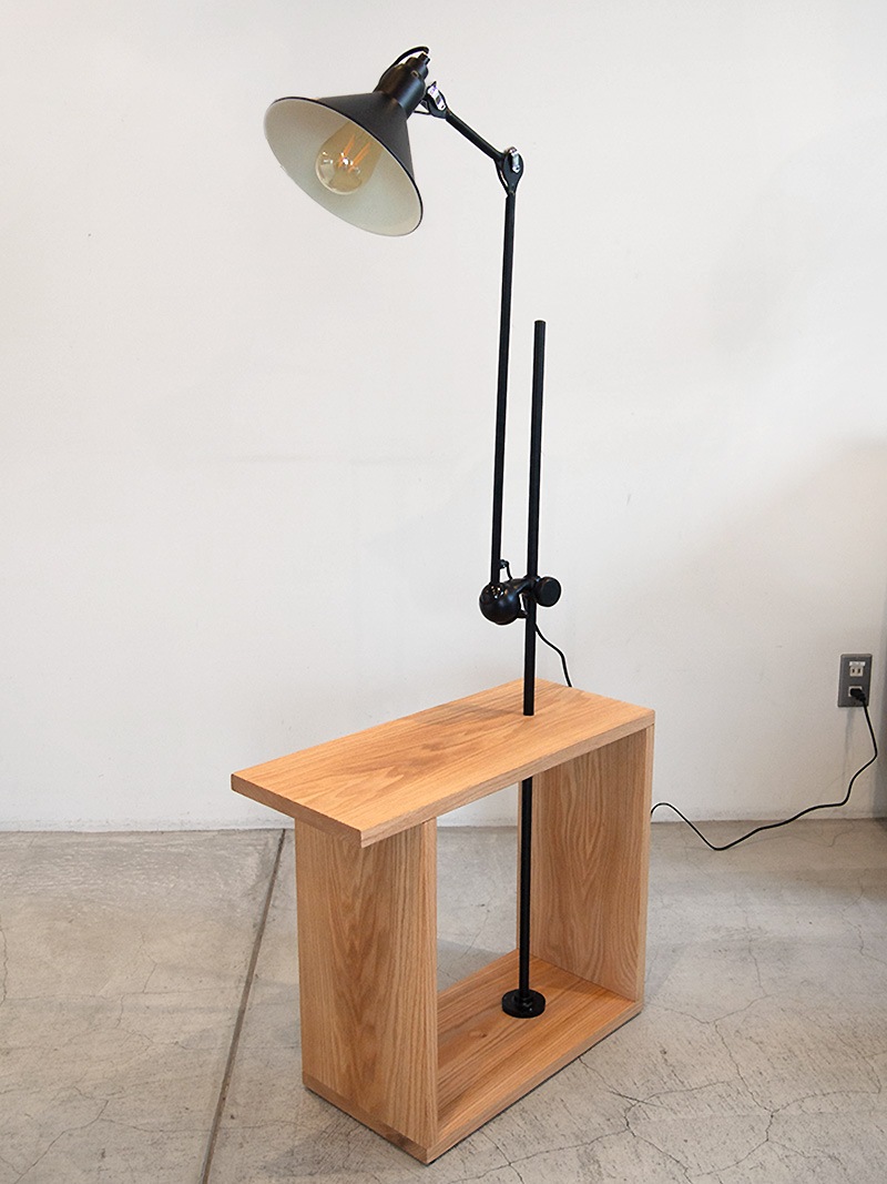 フロアスタンド