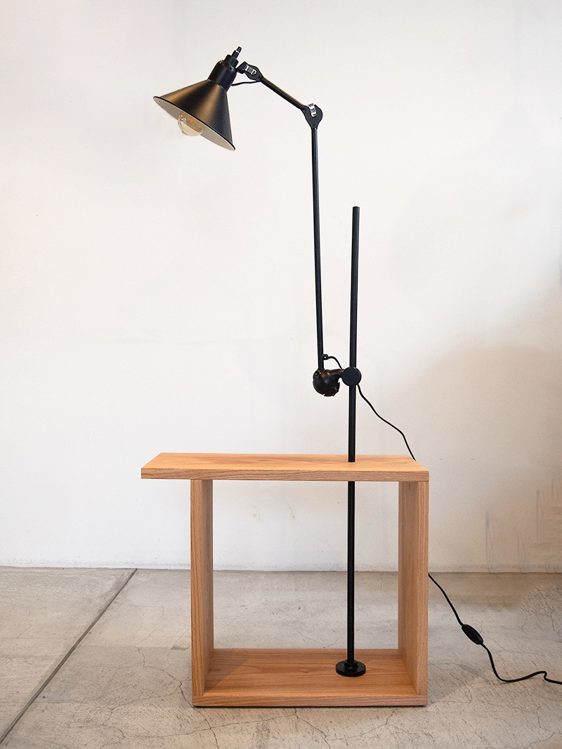 フロアスタンド