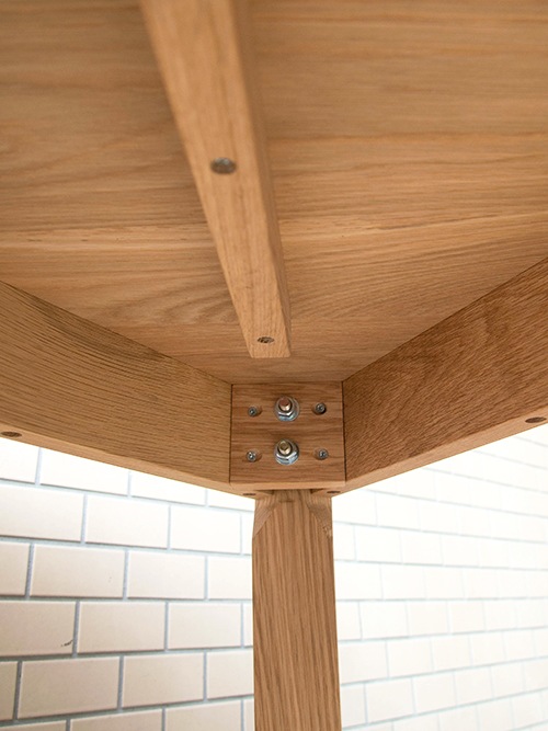 古い楢材のテーブル 124-001-300x200.jpg