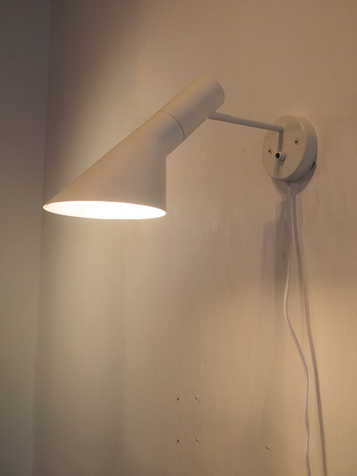 ウォールランプ