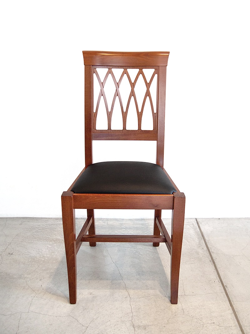 ダイニングチェア飲食店やレストランで人気の木製クラシックチェア