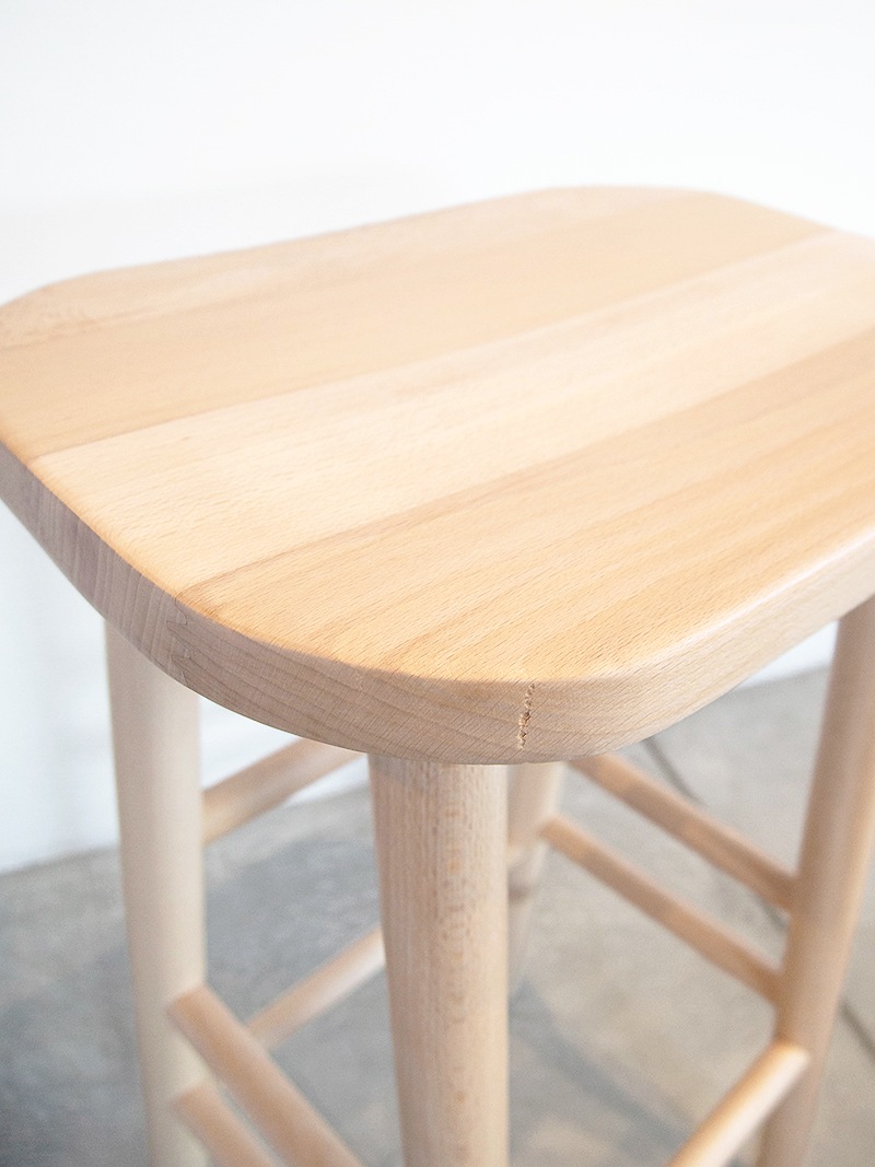 北欧のシンプルなバースツール ナチュラル｜イデア