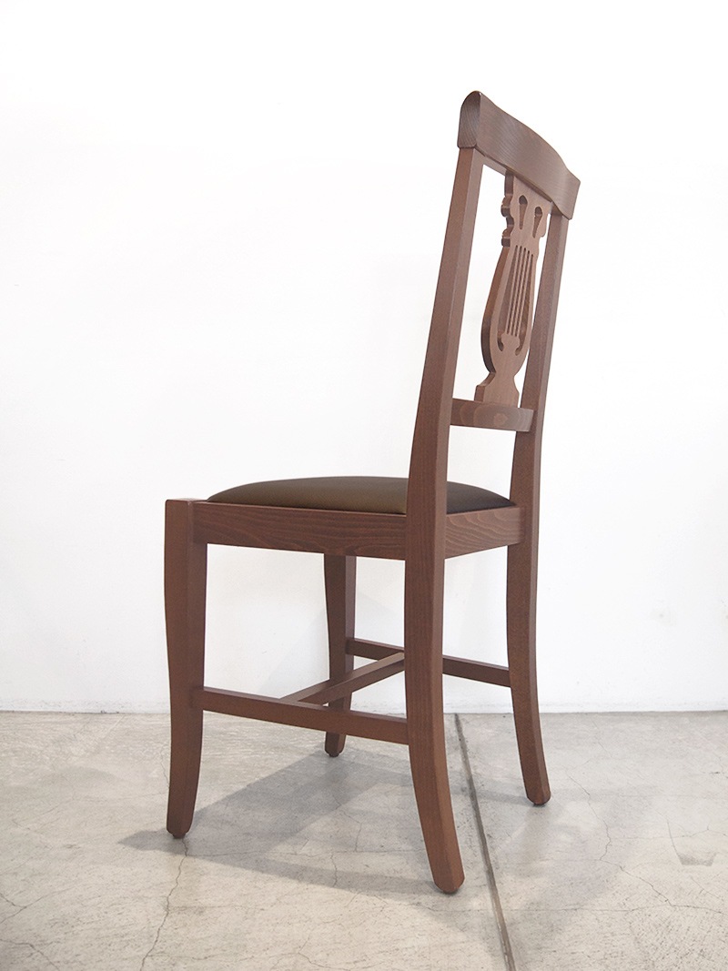 ダイニングチェア業務用としても安心の耐久性とデザイン