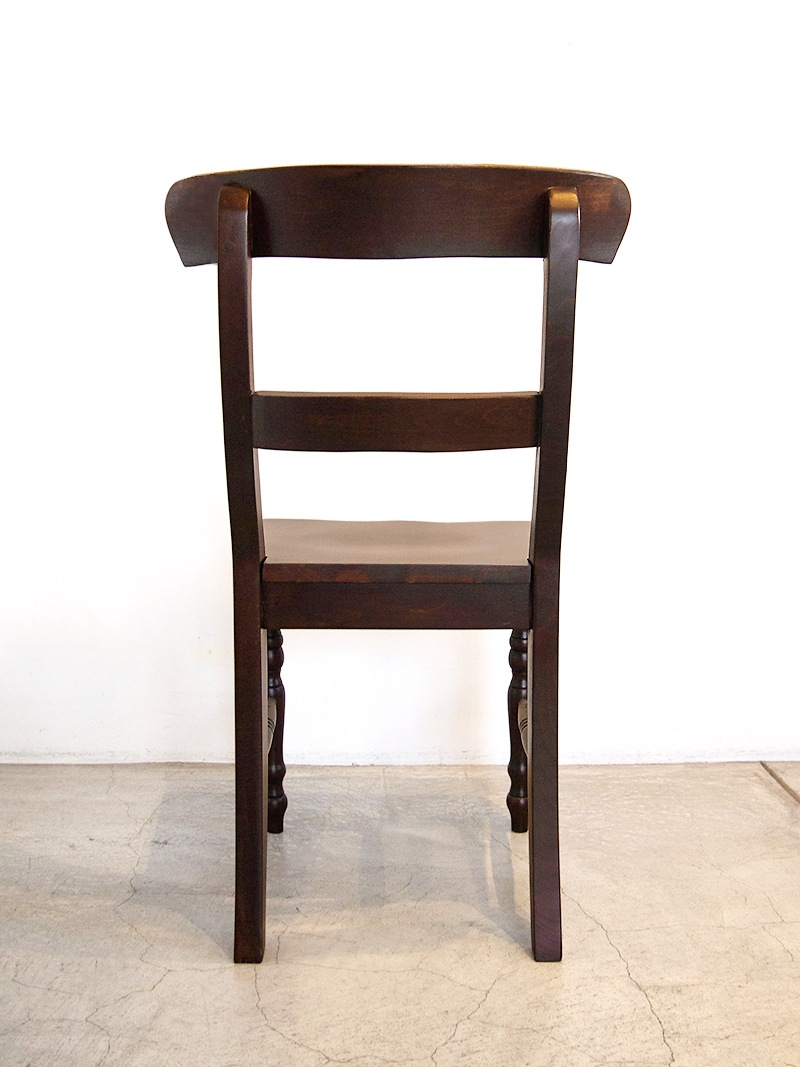 ダイニングチェア唯一無二の風合い・業務用椅子としても安心の耐久性