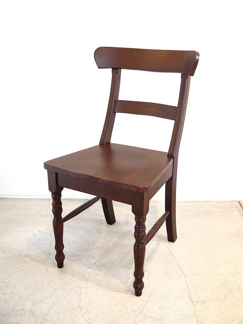 ダイニングチェア唯一無二の風合い・業務用椅子としても安心の耐久性