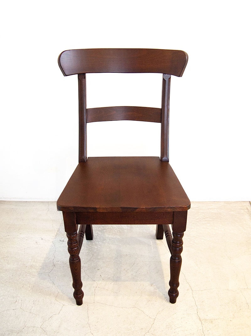 ダイニングチェア唯一無二の風合い・業務用椅子としても安心の耐久性