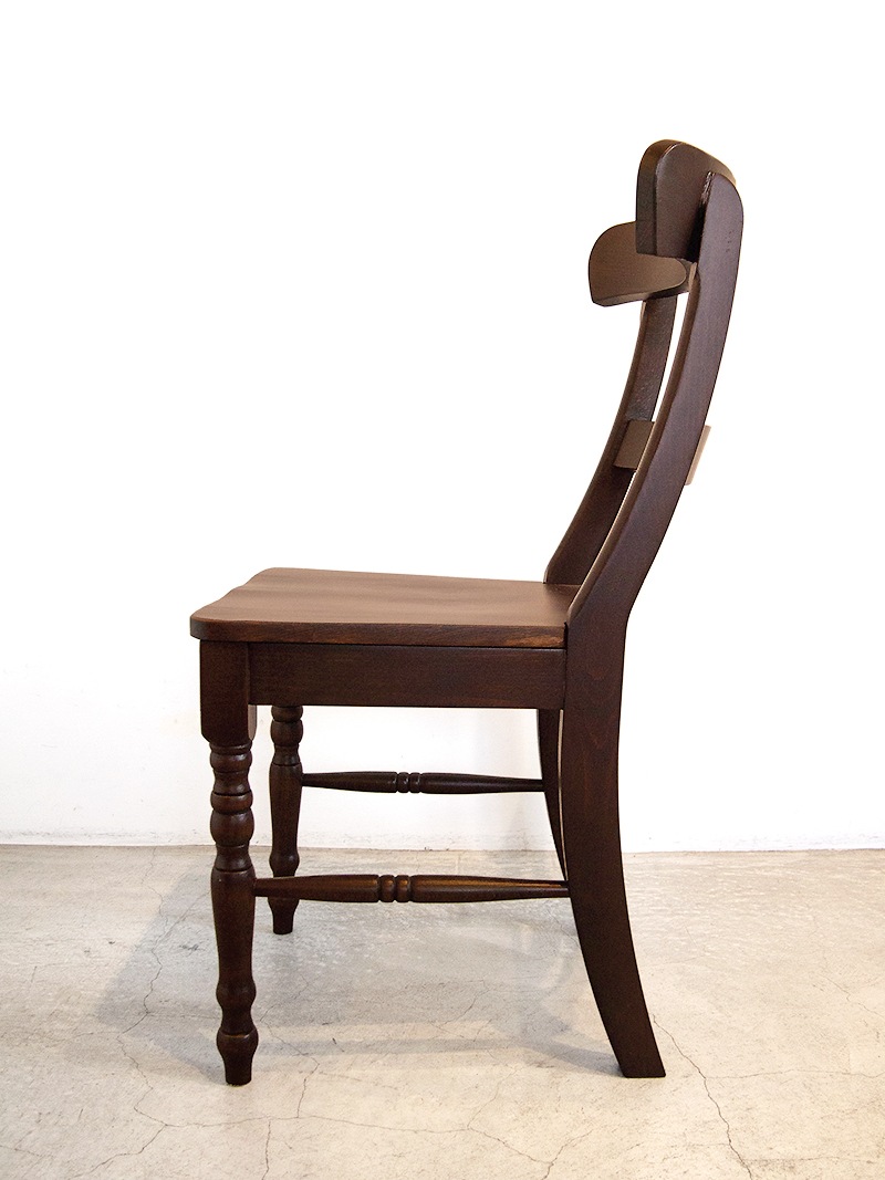 ダイニングチェア唯一無二の風合い・業務用椅子としても安心の耐久性