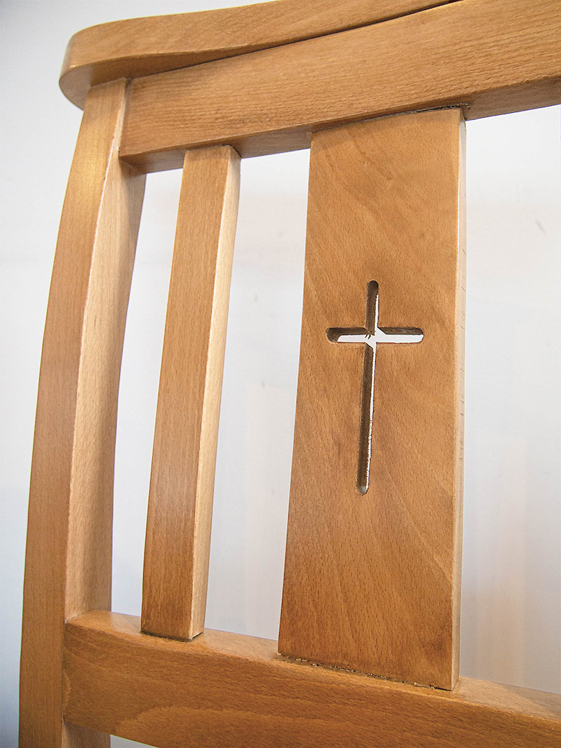 ダイニングチェア喫茶店やカフェなど店舗使用にもおすすめのレトロな木製椅子