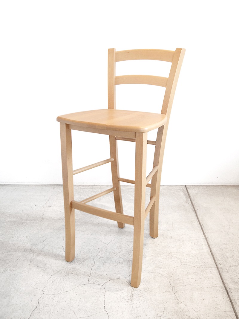 カウンターチェア背もたれ付きで座りやすい、店舗用にも最適な木製ハイチェア