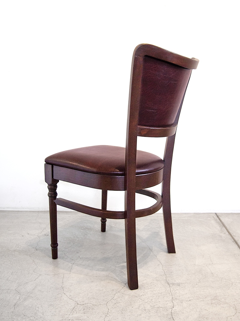 ダイニングチェアアンティーク調デザインで、店舗・業務用椅子にもおすすめ