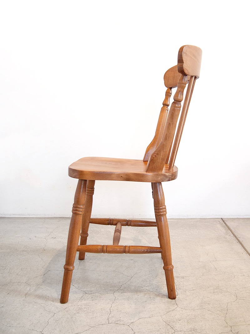 ダイニングチェアビンテージ調デザインで空間演出にも◎