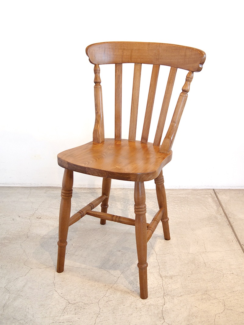 ダイニングチェアビンテージ調デザインで空間演出にも◎