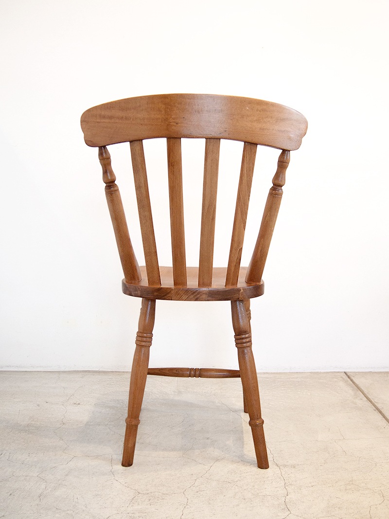 ダイニングチェアビンテージ調デザインで空間演出にも◎