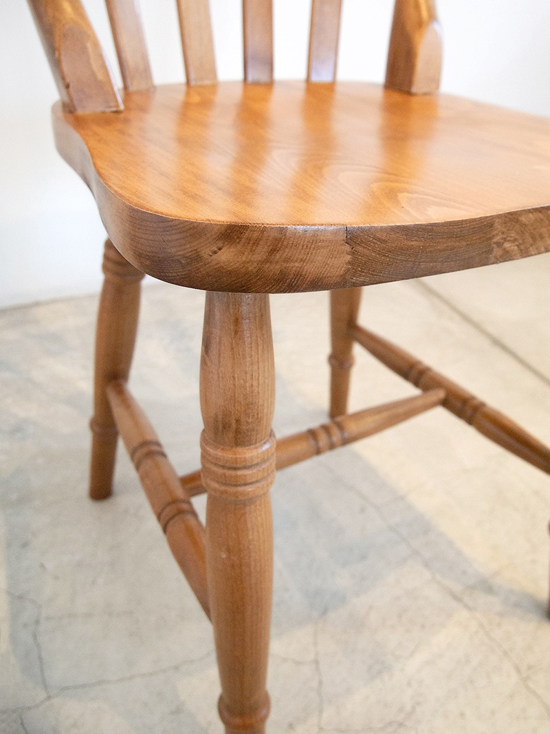 ダイニングチェアビンテージ調デザインで空間演出にも◎