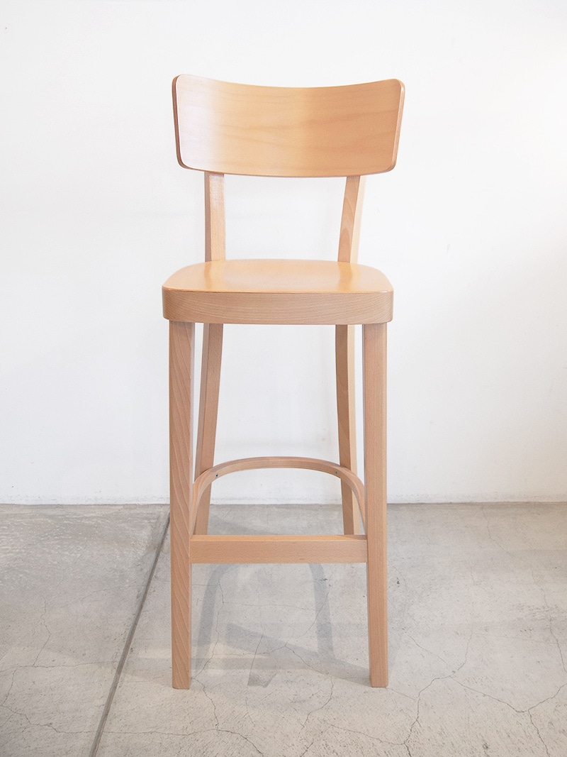 カウンターチェア無垢材の質感が魅力、カフェや飲食店にも馴染むハイチェア