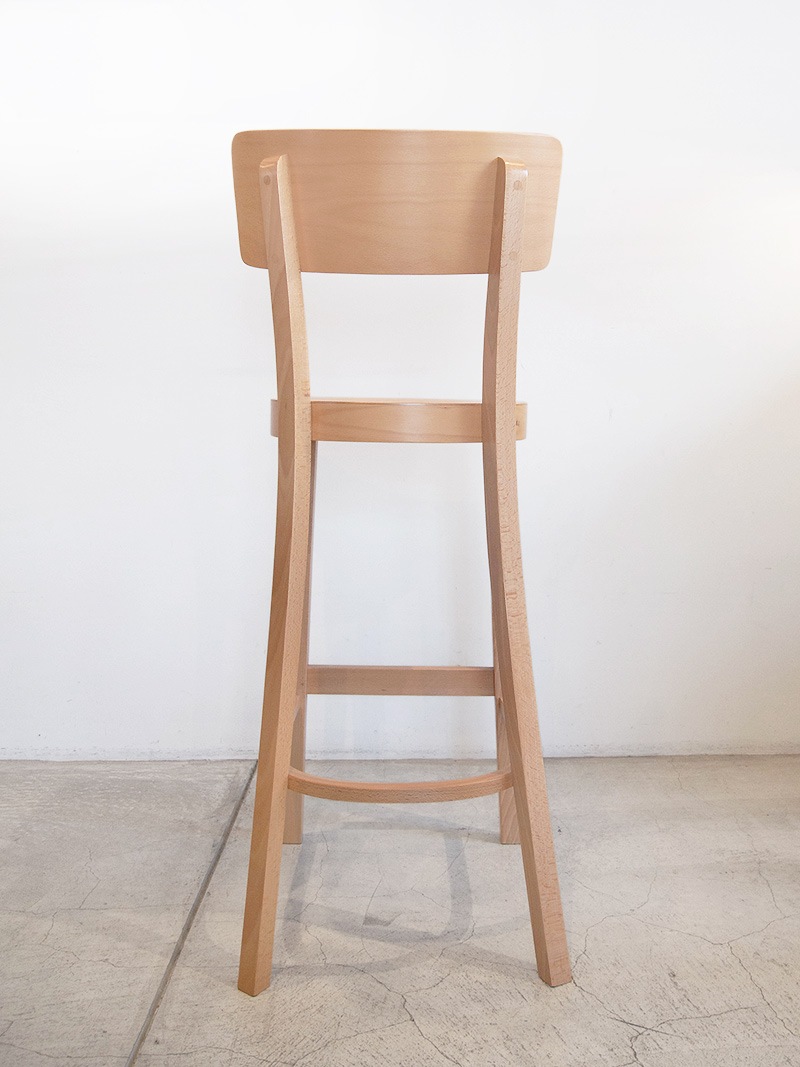 カウンターチェア無垢材の質感が魅力、カフェや飲食店にも馴染むハイチェア