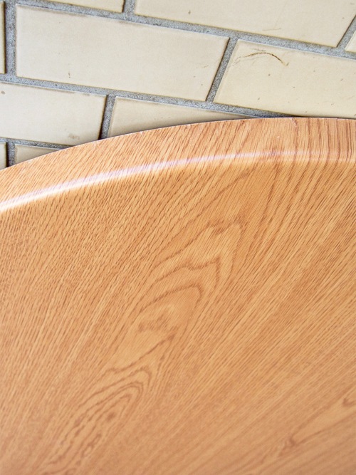 メラミン天板カフェやビストロに最適な耐傷性とデザインのテーブル天板