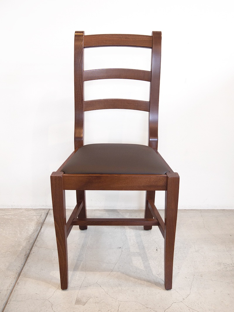 ダイニングチェア飲食店やレストランで人気の木製クラシックチェア