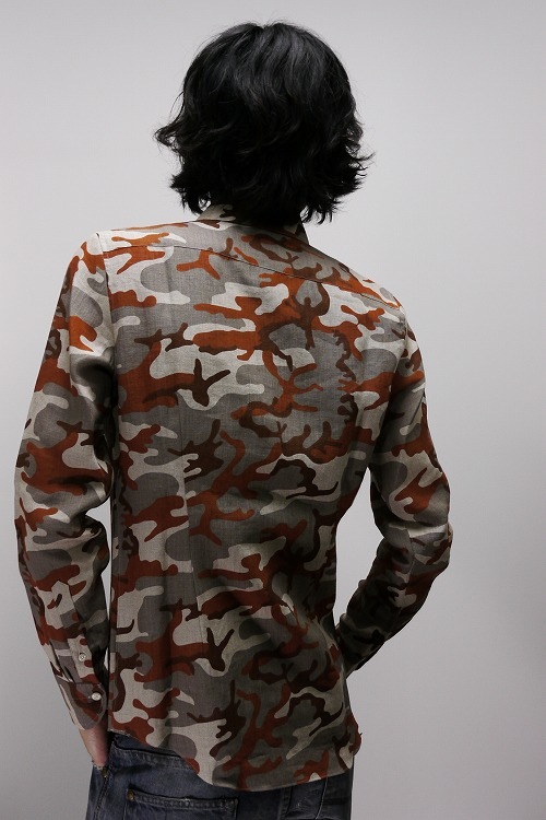 Yontory　1piu1uguale3 CRAZY TRENCH BEI 65%OFF】1piu1uguale3 プレーンカモ柄シャツ ORANGE