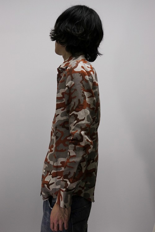 Yontory　1piu1uguale3 CRAZY TRENCH BEI 65%OFF】1piu1uguale3 プレーンカモ柄シャツ ORANGE