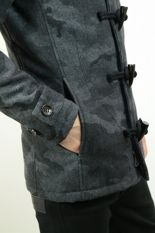 30%OFF】AKM ショートダッフルコート BLACK CAMO C029-WPE002 | AKM