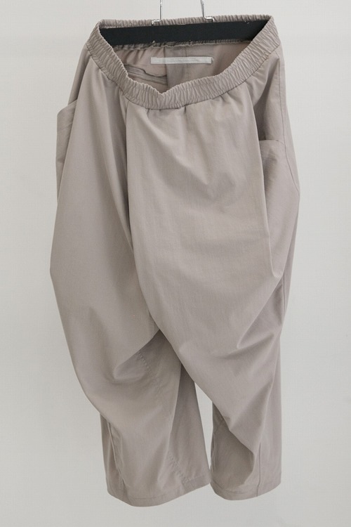 20%OFF】JULIUS TUCKED CROPPED PANTS 657PAM17 | JULIUS(ユリウス