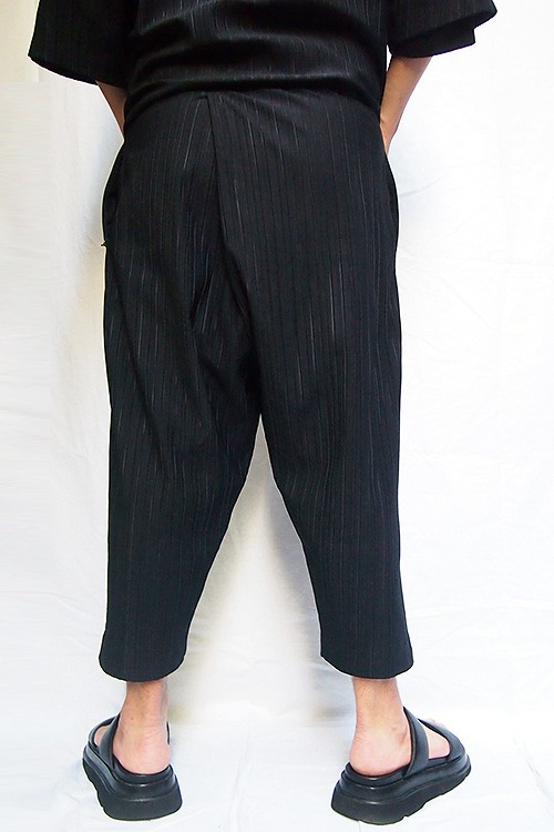 20%OFF】JULIUS TUCKED PLEATING PANTS 657PAM20 | JULIUS(ユリウス