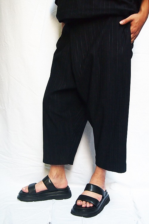 20%OFF】JULIUS TUCKED PLEATING PANTS 657PAM20 | JULIUS(ユリウス