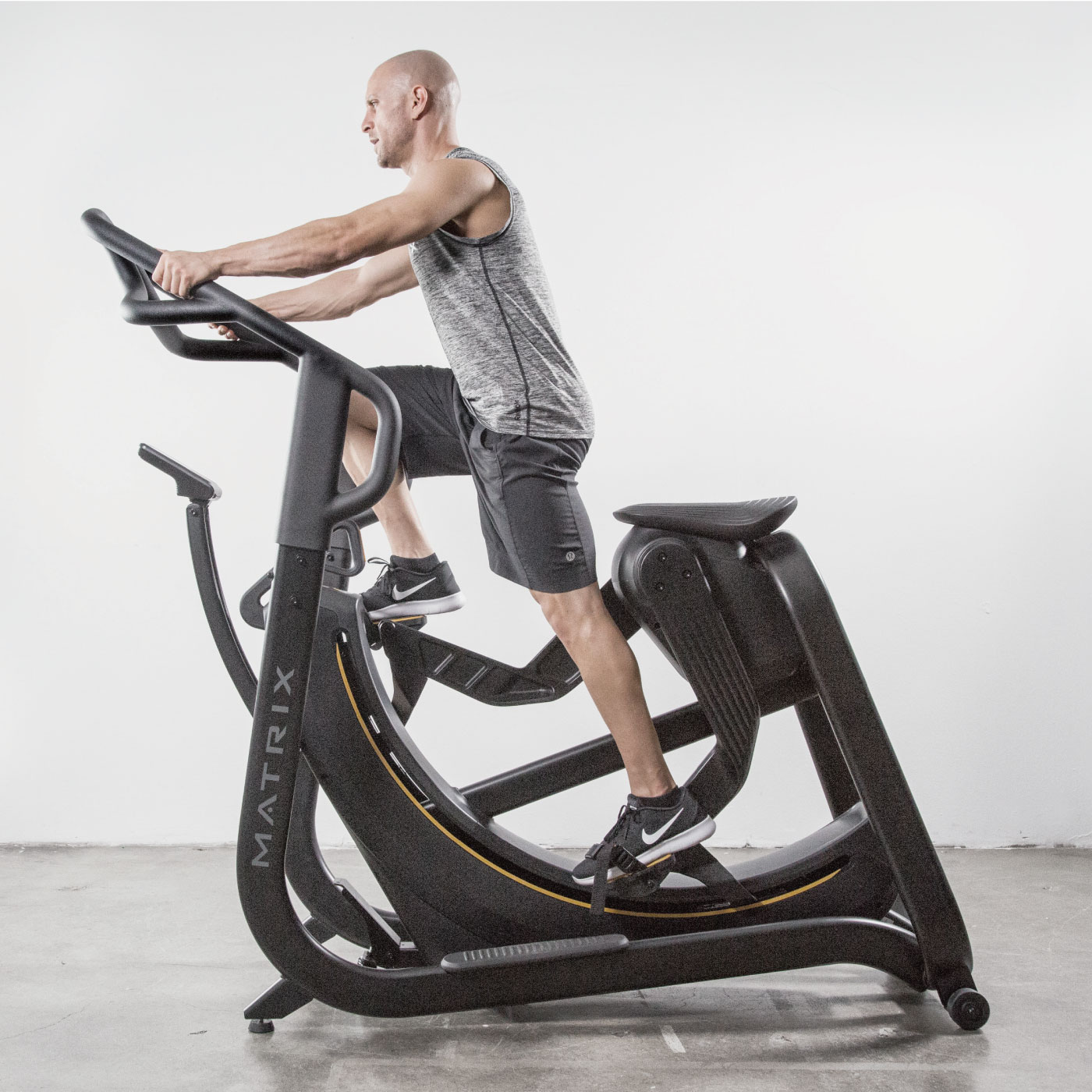 高地トレーニングと競技パフォーマンス 高地トレーニングと競技パフォーマンス』（ランダル．L