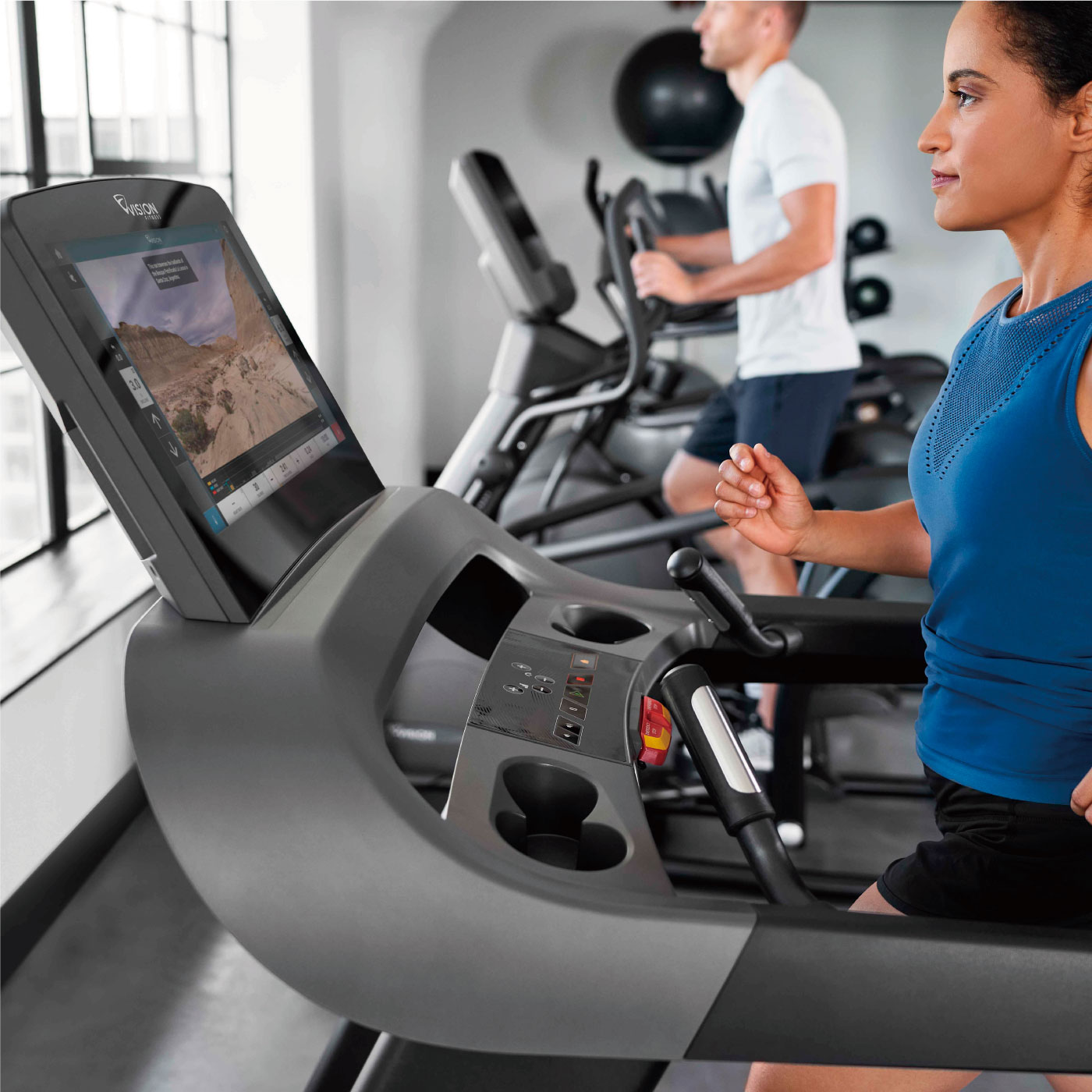 T600E-02｜業務用トレッドミル（ランニングマシン ルームランナー