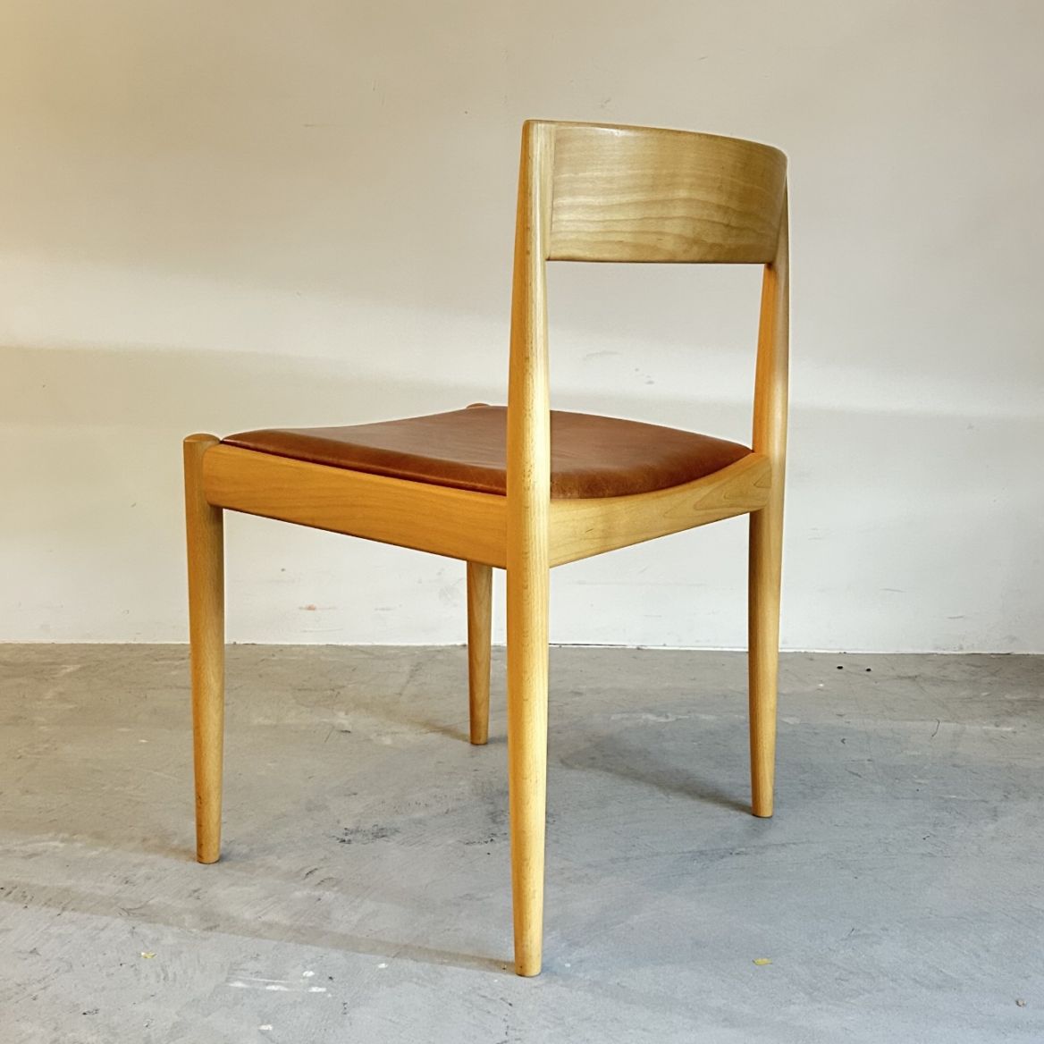 UNI-Senior | チェア | イズミファニチャーオンライン -家具