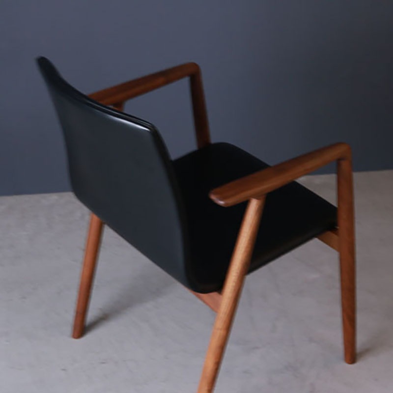 GINA アームチェア | チェア | イズミファニチャーオンライン -家具