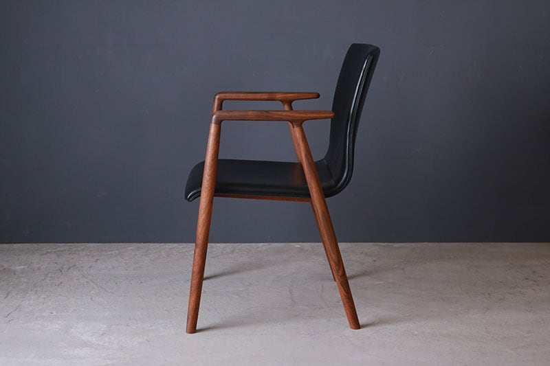 GINA アームチェア | チェア | イズミファニチャーオンライン -家具